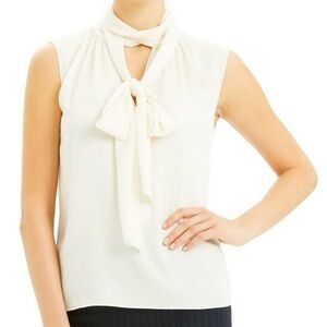 NWT Theory 100% Silk Tie Neck V Neck Sleeveless Blouse Ivory size L small flaw